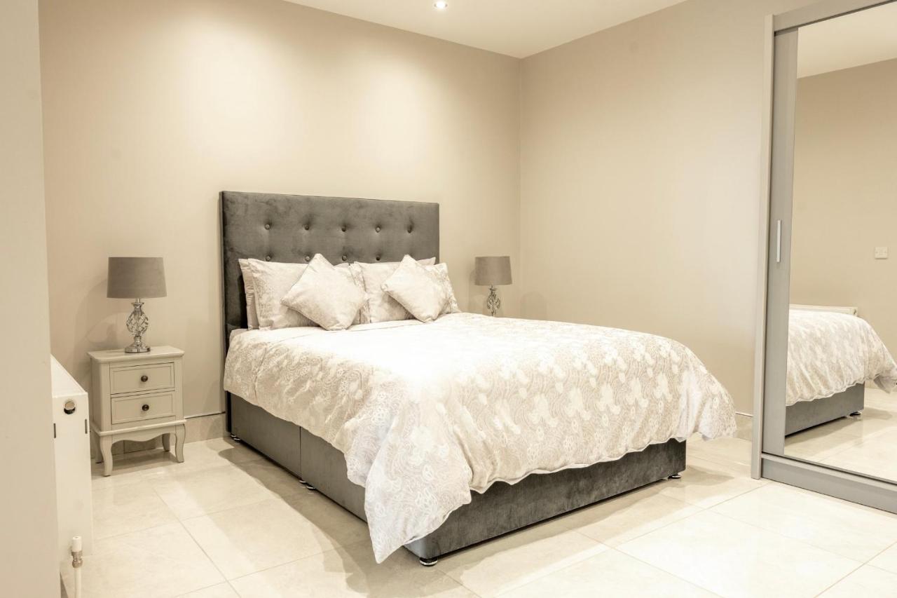 The View Apartment 2, Newry - Luxury Open Plan Apartment With City Views Exteriér fotografie