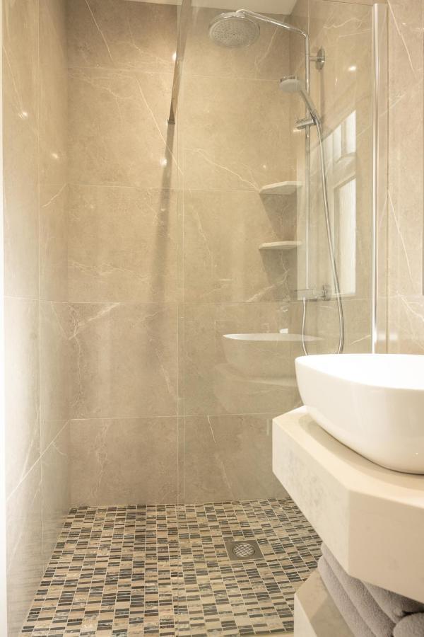 The View Apartment 2, Newry - Luxury Open Plan Apartment With City Views Exteriér fotografie